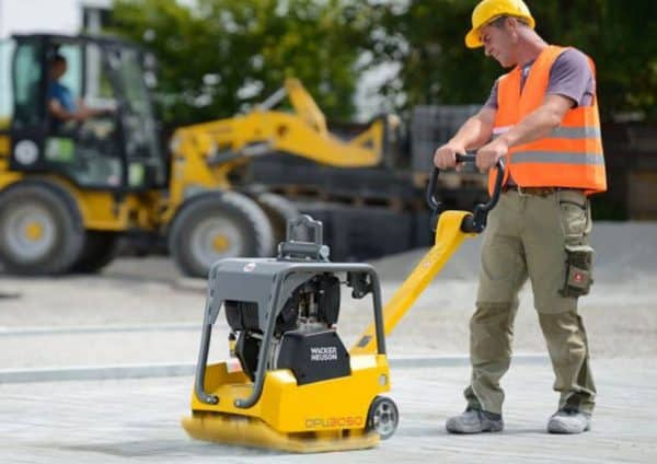 Wacker Neuson Light-Weight Reversible Vibratory Plates DPU - Image 5
