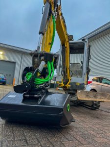 Read more about the article Living Landscapes install Steelwrist to ET20!